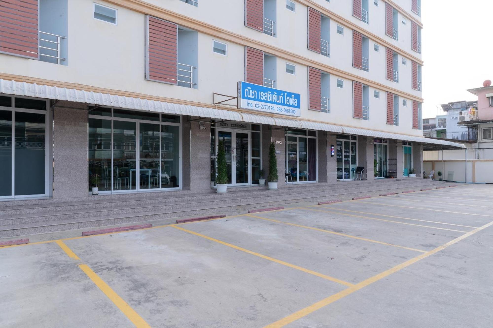 Nicha Residence Hotel Бангкок Екстер'єр фото