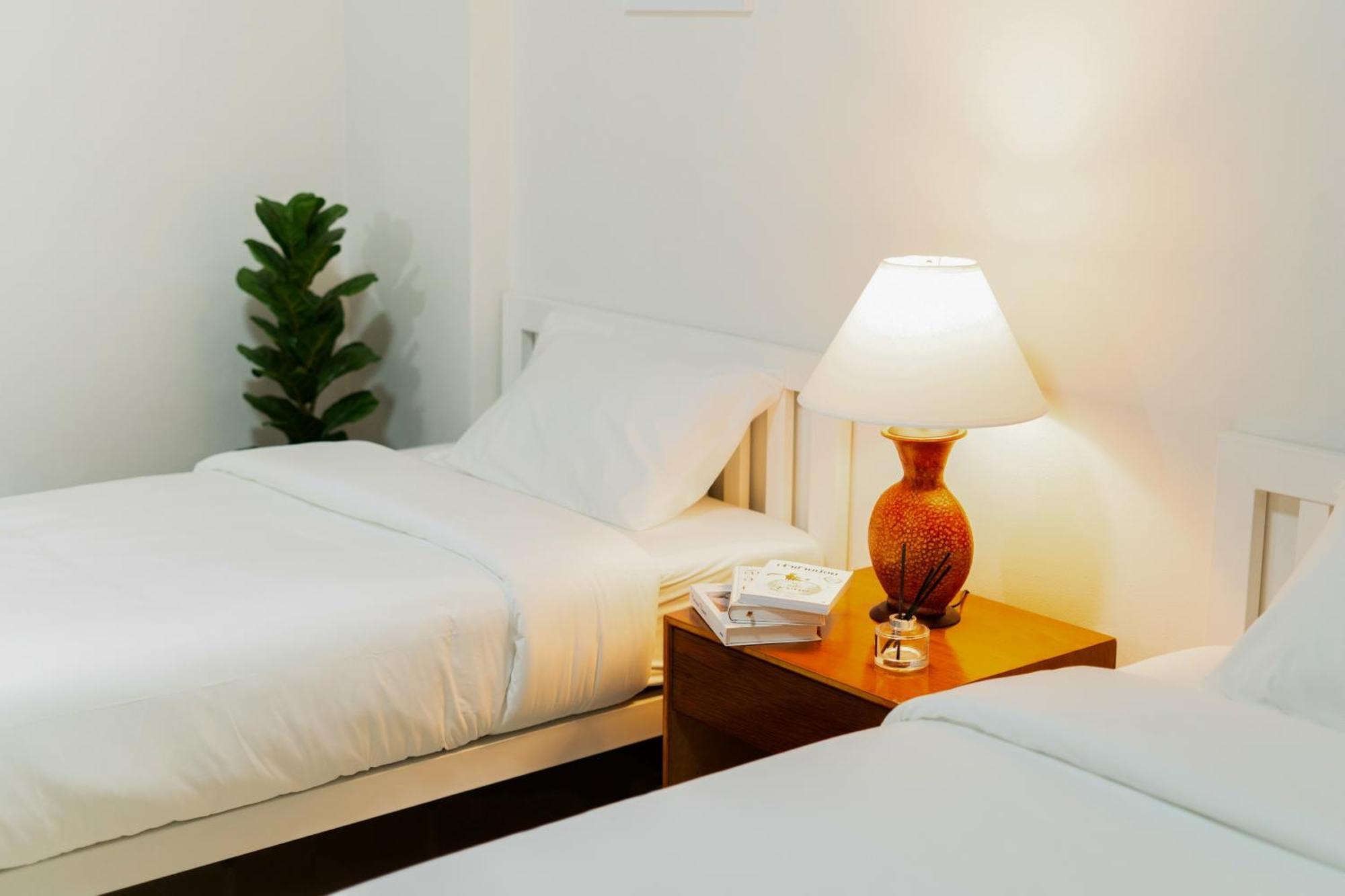 Nicha Residence Hotel Бангкок Екстер'єр фото